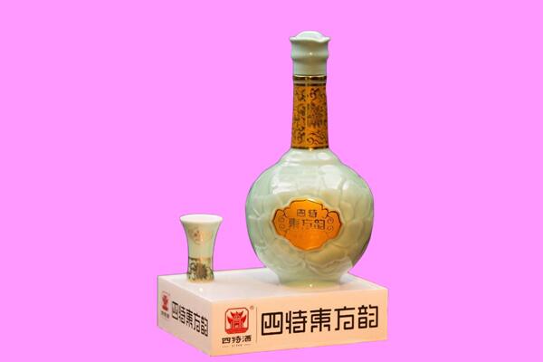 鸡泽回收四特酒.jpg